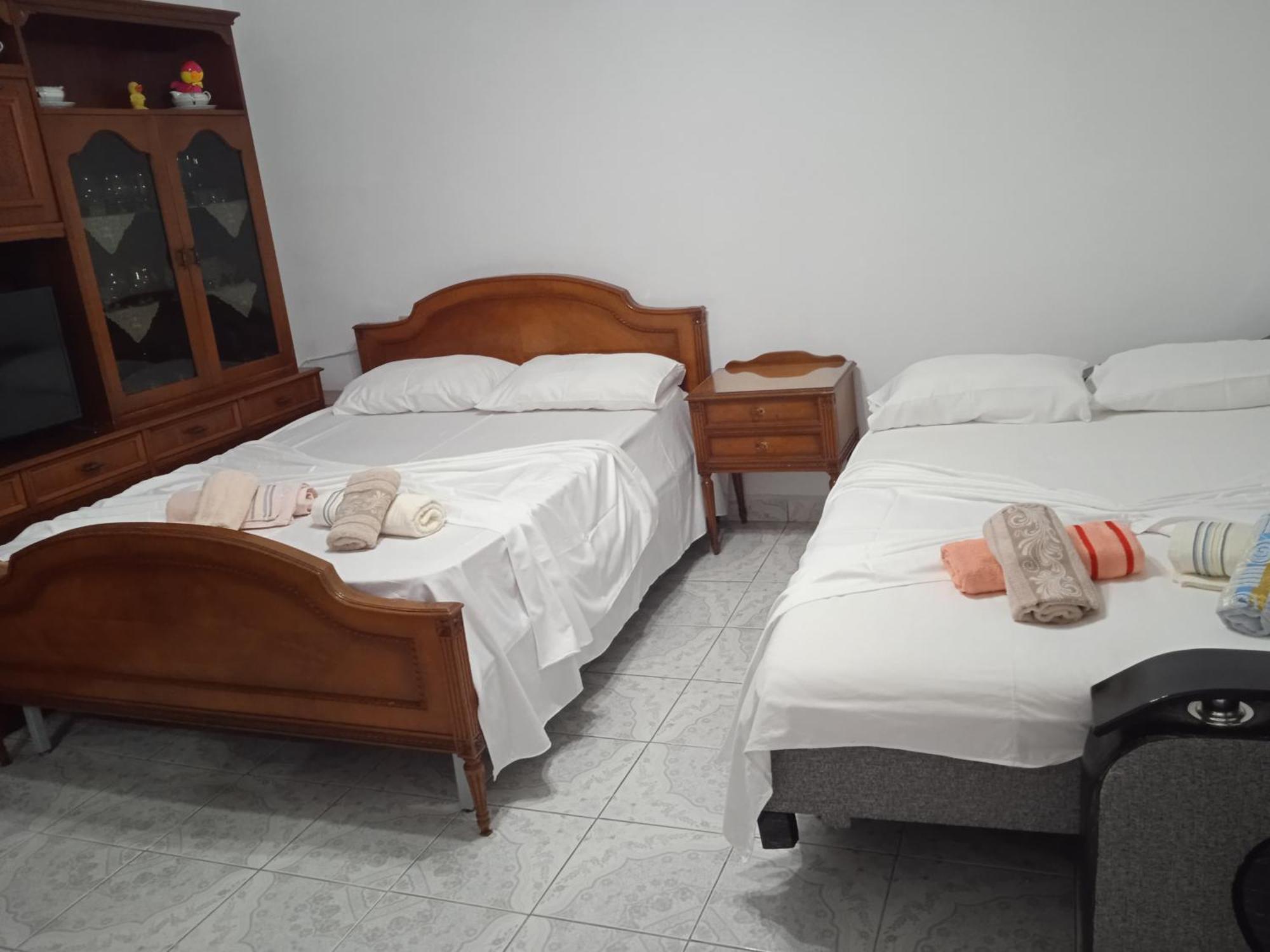 Vila N Dervishi Vlorë Esterno foto